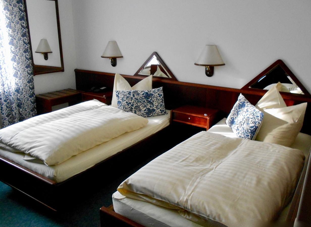 Hotel Froschkönig Battenhausen Kültér fotó